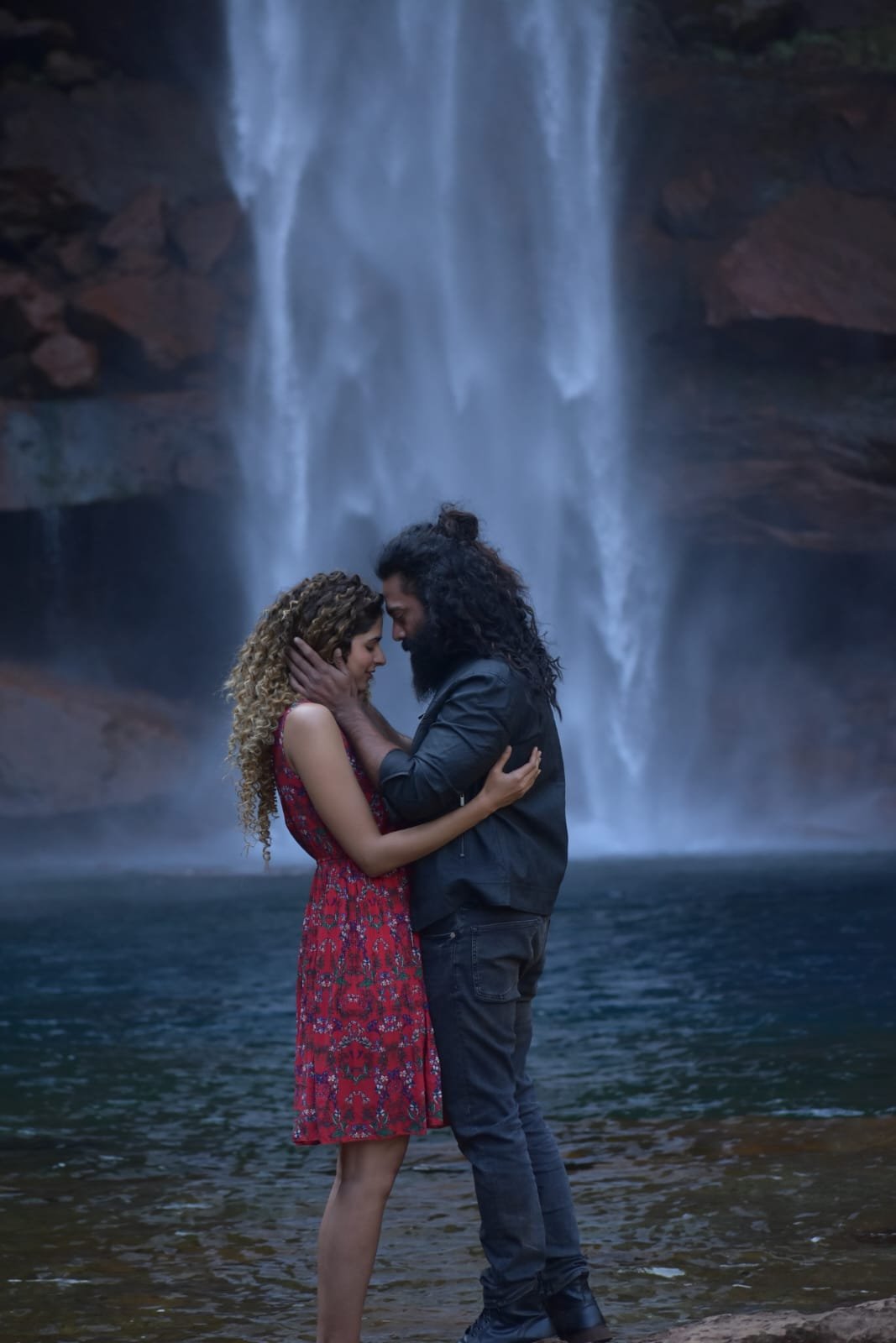 మెఘాలయా అందాల్ని చూపిస్తూ లవ్, మౌళి మూవీ నుంచి “అందాలు చదివే కళ్ళకైనా” అనే క్రేజీ సాంగ్