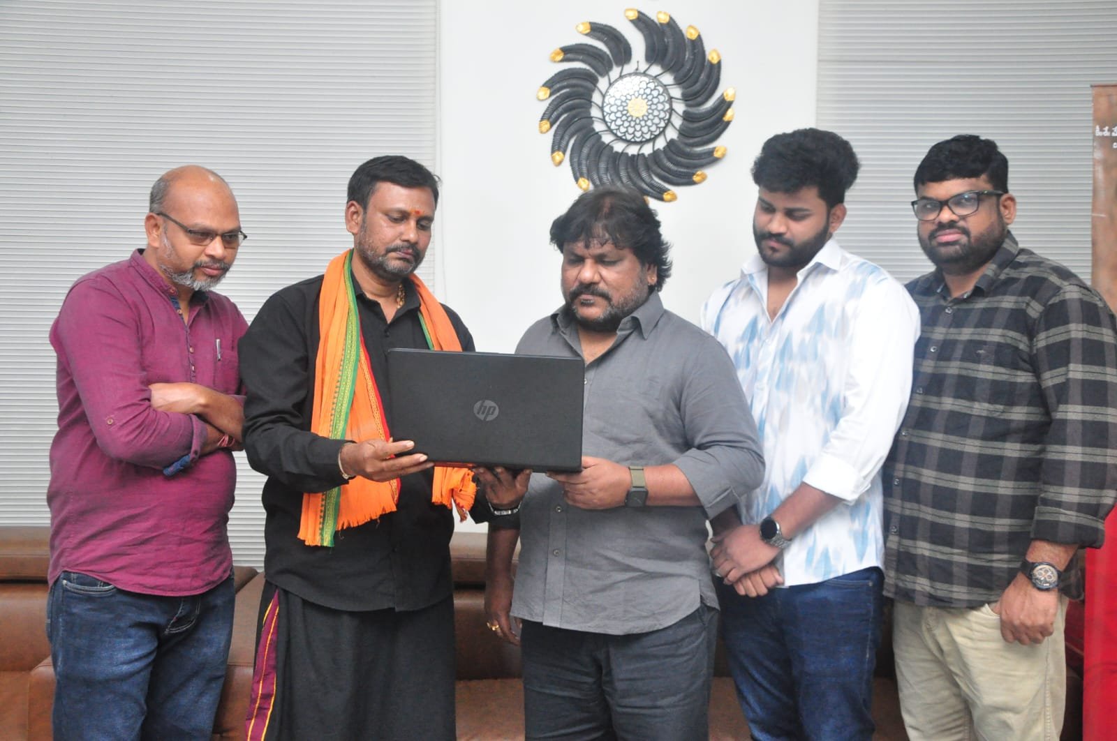 ధమాకా దర్శకుడు నక్కిన త్రినాధరావు చేతుల మీదుగా”మెకానిక్” మూవీ పాట విడుదల