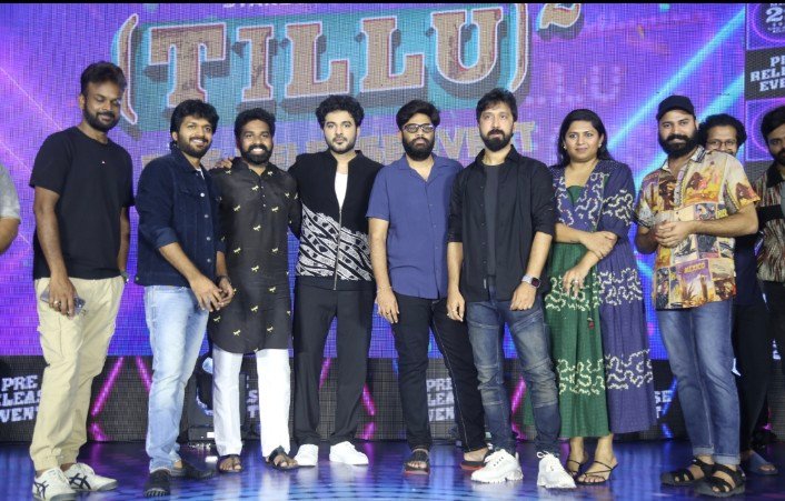 ప్రేక్షకుల అంచనాలకు ఏమాత్రం తగ్గకుండా ‘టిల్లు స్క్వేర్’ ఉంటుంది: ప్రీ రిలీజ్ ఈవెంట్ లో చిత్ర బృందం
