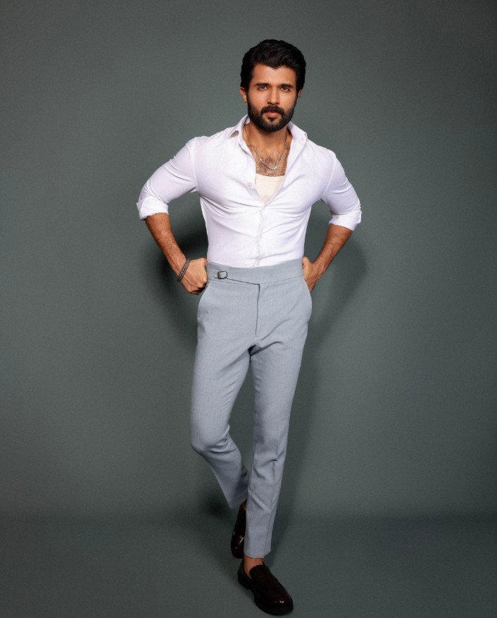 ఇండస్ట్రీలోకి రావాలనుకునే వాళ్లకు ఓ ఇన్స్పిరేషన్ “దేవరకొండ”