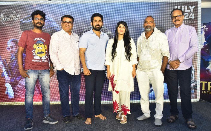 ఘనంగా జరిగిన విజయ్ ఆంటోనీ పొయెటిక్ యాక్షన్ ఫిల్మ్ “తుఫాన్” ట్రైలర్ ఇంట్రడక్షన్ ఈవెంట్