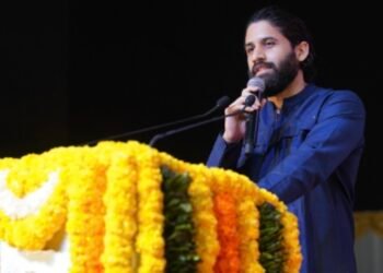 అభిమానులతో కలసి ANR క్లాసిక్ ‘ప్రేమ్ నగర్’ మూవీ చూసిన హీరో నాగచైతన్య