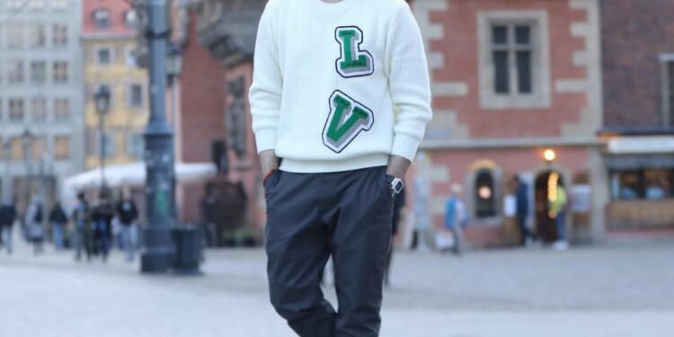 సోషల్ మీడియాలో వైరల్ అవుతున్న యంగ్ టాలెంటెడ్ హీరో చేతన్ మద్దినేని స్టైలిష్ మేకోవర్ ఫొటోస్