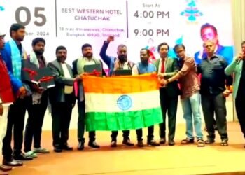 ప్రపచవ్యాప్తంగా మన్యం ధీరుడు సినిమాలోని “నమోస్తుతే నమోస్తుతే భారత మాతా” పాటకు ప్రశంసలు