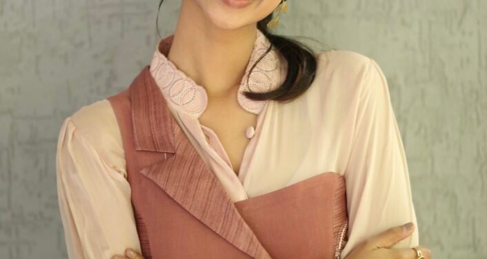 అందరూ మెచ్చేలా లక్కీ భాస్కర్ చిత్రం ఉంటుంది : కథానాయిక మీనాక్షి చౌదరి