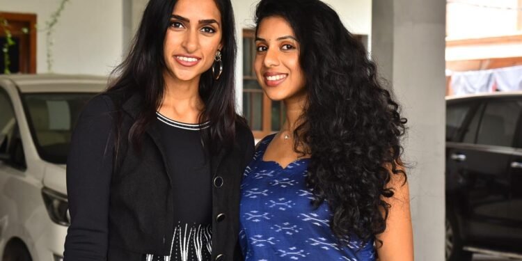  మా రహస్యం ఇదం జగత్‌ అందరికి మంచి థియేట్రికల్‌ ఎక్స్‌ పీరియన్స్‌ ఇస్తుంది: కథానాయికలు మానస వీణ, స్రవంతి ప్రత్తిపాటి