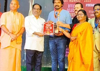 అంతర్జాతీయ అవార్డులు అందుకున్న “హ్యాట్సాఫ్ పోలీస్”