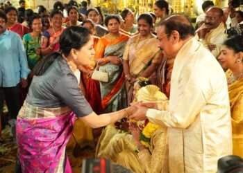 వైభవోపేతంగా జరిగిన ఫిలిం ఫైనాన్సర్ బంగారు బాబు కుమారుడి వివాహ మహోత్సవం