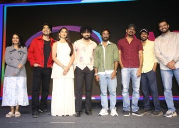 బ్లాక్‌బస్టర్‌ సినిమాకు కావాల్సిన అన్ని ఎలిమెంట్స్‌ ‘పతంగ్‌’లో ఉన్నాయి: ట్రైలర్‌ ఆవిష్కరణలో దర్శకుడు దేవకట్టా