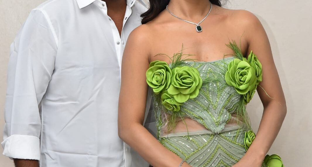 టాలీవుడ్ సెలబ్రిటీల సమక్షంలో ఘనంగా “నువ్వే ఉండిపో ఇలా”, “నువ్వేలే” సాంగ్స్ లాంఛ్