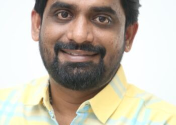 ‘హే భగవాన్‌’ అవుట్ అండ్ అవుట్ కామెడీ ఎంటర్టైనర్‌గా ఉంటూనే మంచి ఎమోషన్స్‌తో అందరినీ ఆకట్టుకుంటుంది.. చిత్ర దర్శకుడు గోపీ అచ్చర