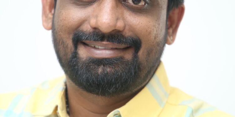 ‘హే భగవాన్‌’ అవుట్ అండ్ అవుట్ కామెడీ ఎంటర్టైనర్‌గా ఉంటూనే మంచి ఎమోషన్స్‌తో అందరినీ ఆకట్టుకుంటుంది.. చిత్ర దర్శకుడు గోపీ అచ్చర