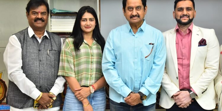 రియల్ కబడ్డీ ప్లేయర్స్ తో డా. ఆర్కే గౌడ్ నిర్మిస్తున్న “మహిళా కబడ్డీ”