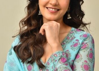 ‘ఉస్తాద్ భగత్ సింగ్’ ఒక ఫ్యామిలీ సినిమా.. అందరూ ఎంజాయ్ చేసేలా ఉంటుంది.. వింటేజ్ పవర్ స్టార్‌ని చూస్తారు. : కథానాయిక రాశి ఖన్నా