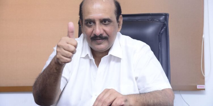 ఎమ్మెస్ రాజు దర్శకత్వంలో  తెలుగు, తమిళ, కన్నడ, మలయాళ, హిందీ భాషల్లో  ‘అగధ’