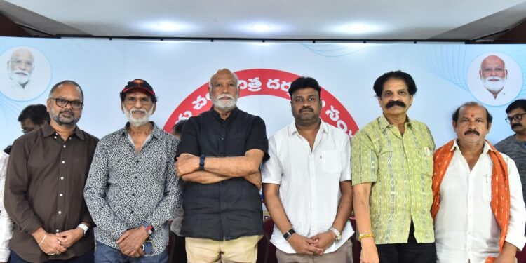 టీఎఫ్‌డీఏ కోసం ముప్పై కోట్లతో పది సినిమాలు నిర్మిస్తున్న చదలవాడ శ్రీనివాసరావు