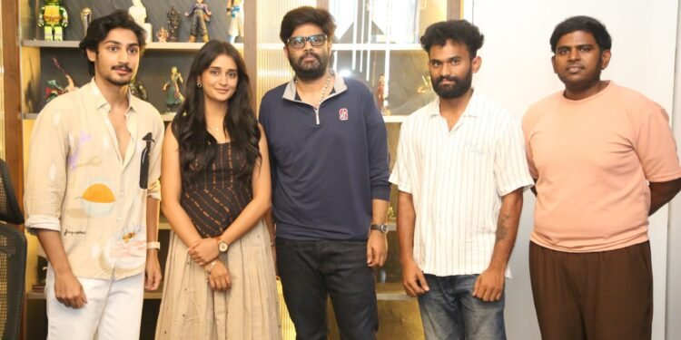 నాగవంశీ చేతుల మీదుగా ‘అనకాపల్లి’ రొమాంటిక్ మెలోడీ ‘ఎలగే పిల్ల’ అవుట్.. ఆగస్ట్ 7న థియేటర్లలోకి!