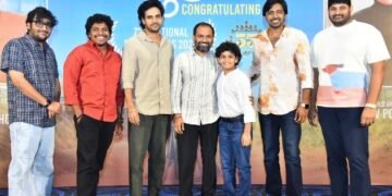 రెండు నేషనల్ అవార్డ్స్ సాధించిన “35 చిన్న కథ కాదు” సినిమా టీమ్ ను అభినందించిన “సమ్మర్ హాలిడేస్” మూవీ టీమ్