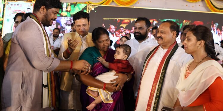 జూబ్లీహిల్స్ ఎమ్మెల్యే నవీన్ యాదవ్ ఆధ్వర్యంలో 2000 మంది ఆడపడుచులకు సామూహిక శ్రీమంతం