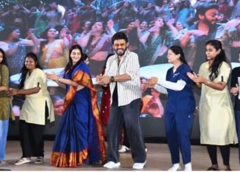 ‘ఆదర్శ కుటుంబం’ సినిమా మీ అందరికీ నచ్చుతుంది: విక్టరీ వెంకటేష్